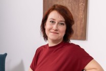 Ismerd meg Emit, az egykori Cs&aacute;sz&aacute;rvonal-szkeptikus sikert&ouml;rt&eacute;net&eacute;t!